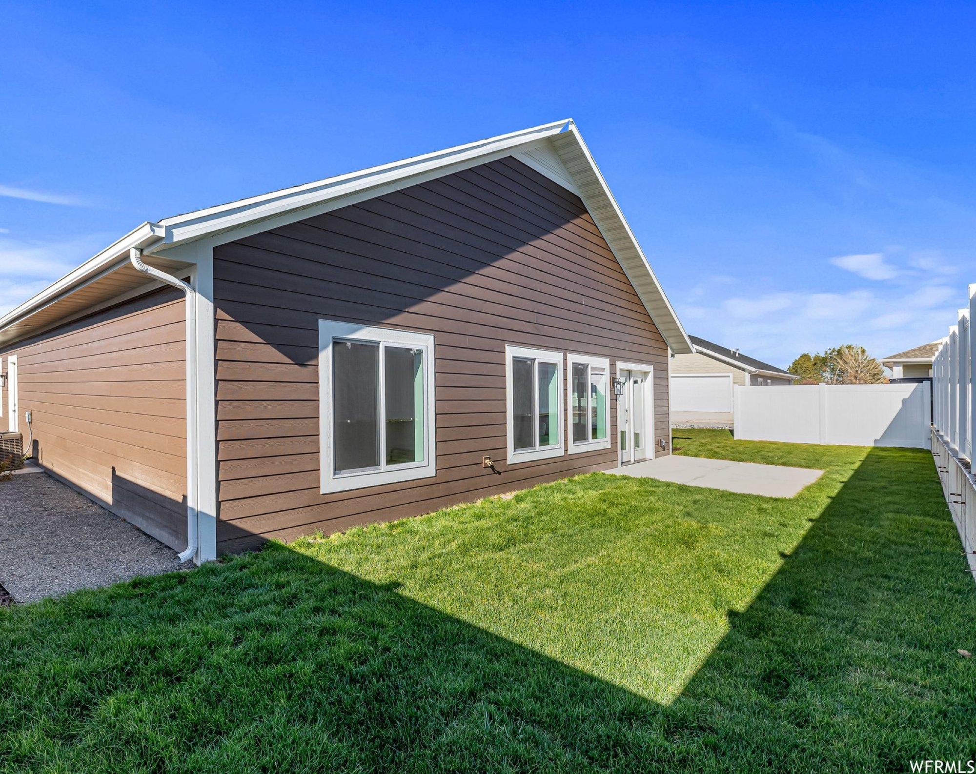 6' Vinyl Privacy fence in backyard