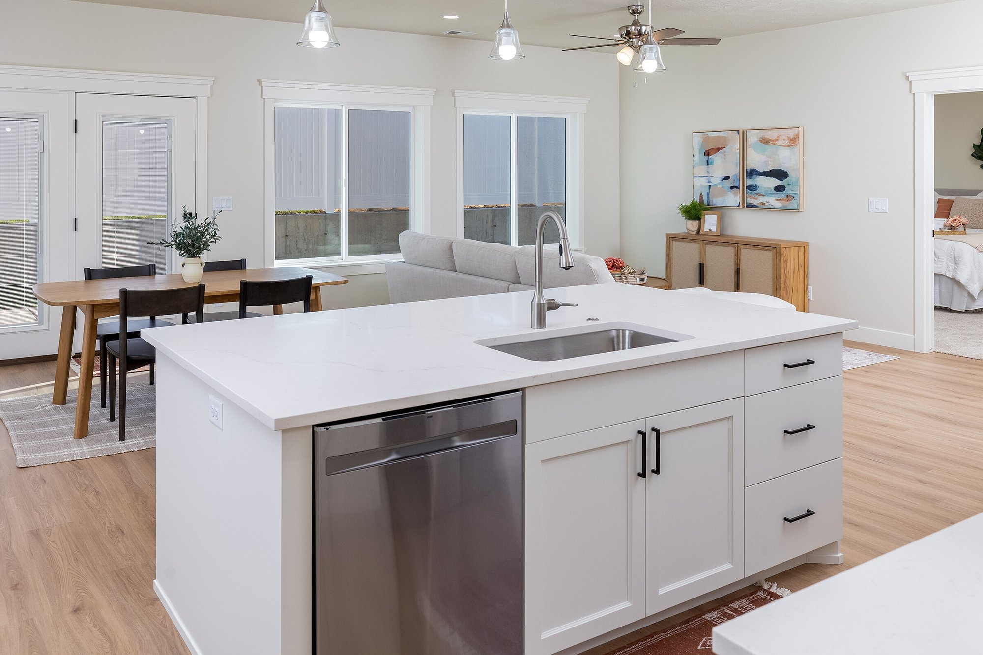 Interior_Spruce-Spec_17-Kitchen_DMD_5219
